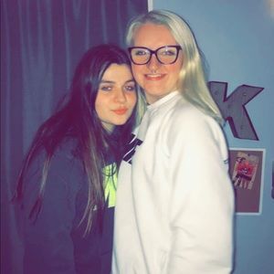 Meet your Posher, Farra